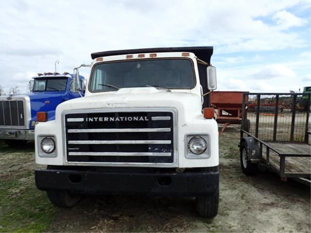 Image of International S1600 equipment image 1