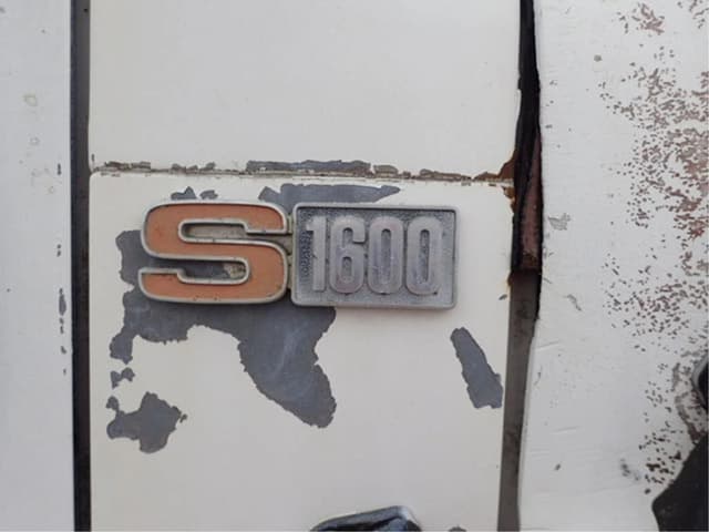 Image of International S1600 equipment image 4