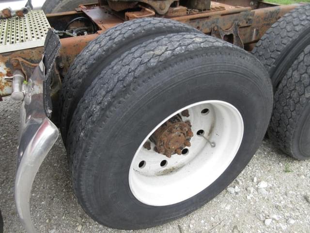 Image of International Undetermined equipment image 4