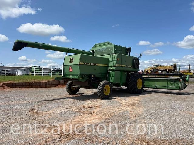 Image of John Deere 8820 equipment image 4