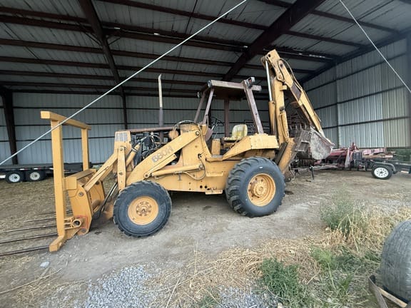 1985 Case 680H Equipment Image0