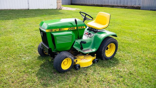 Image of John Deere 212 equipment image 1