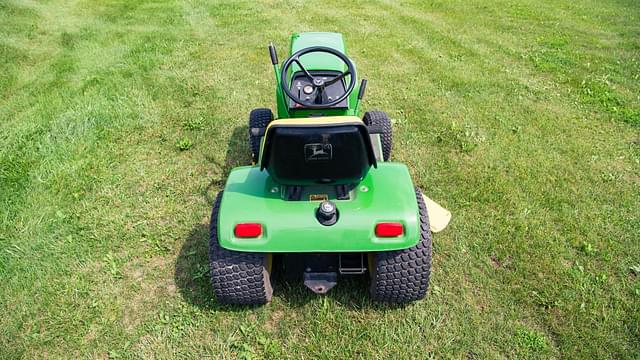 Image of John Deere 212 equipment image 4