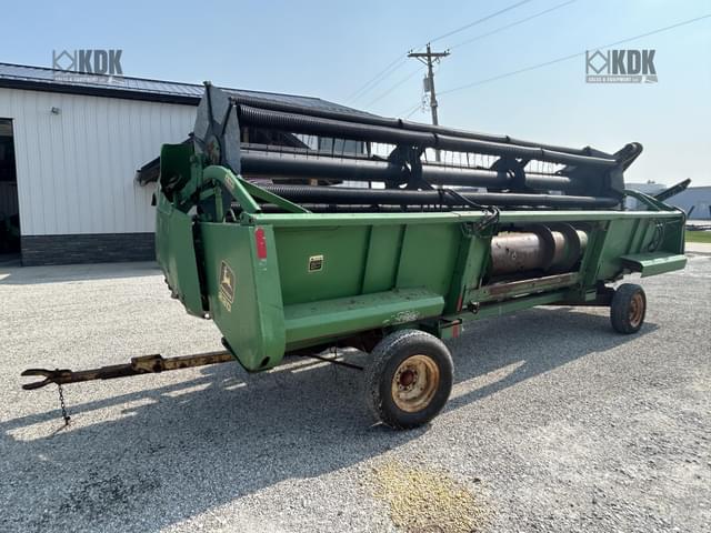 Image of John Deere 220 equipment image 1