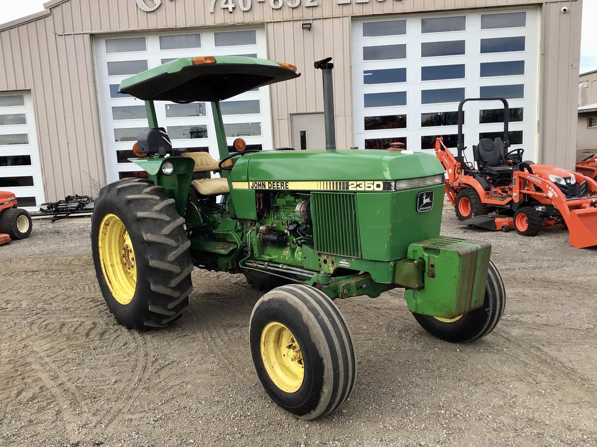 Main image John Deere 2350