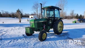 1985 John Deere 2350 Image