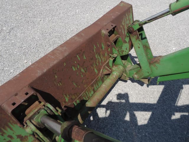 Image of John Deere 2950 equipment image 4
