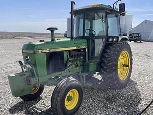 Main image John Deere 2950