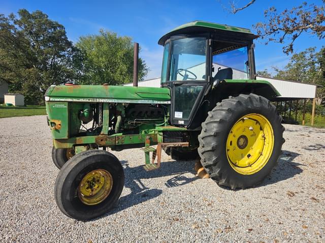 Image of John Deere 3040 equipment image 4