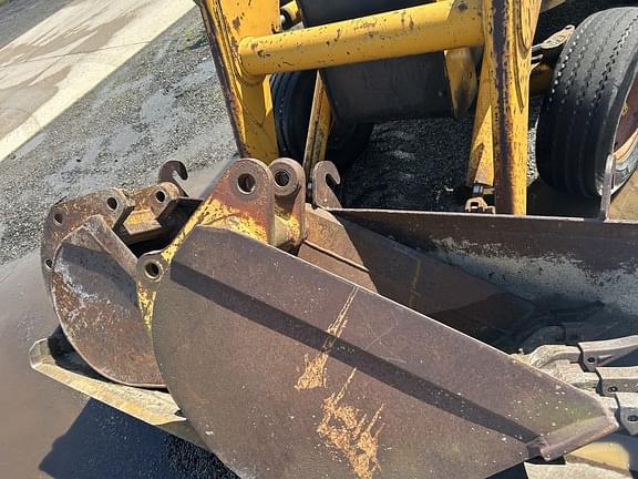 Image of John Deere 310A equipment image 4