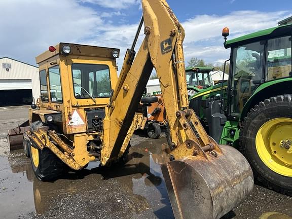 Image of John Deere 310A equipment image 2