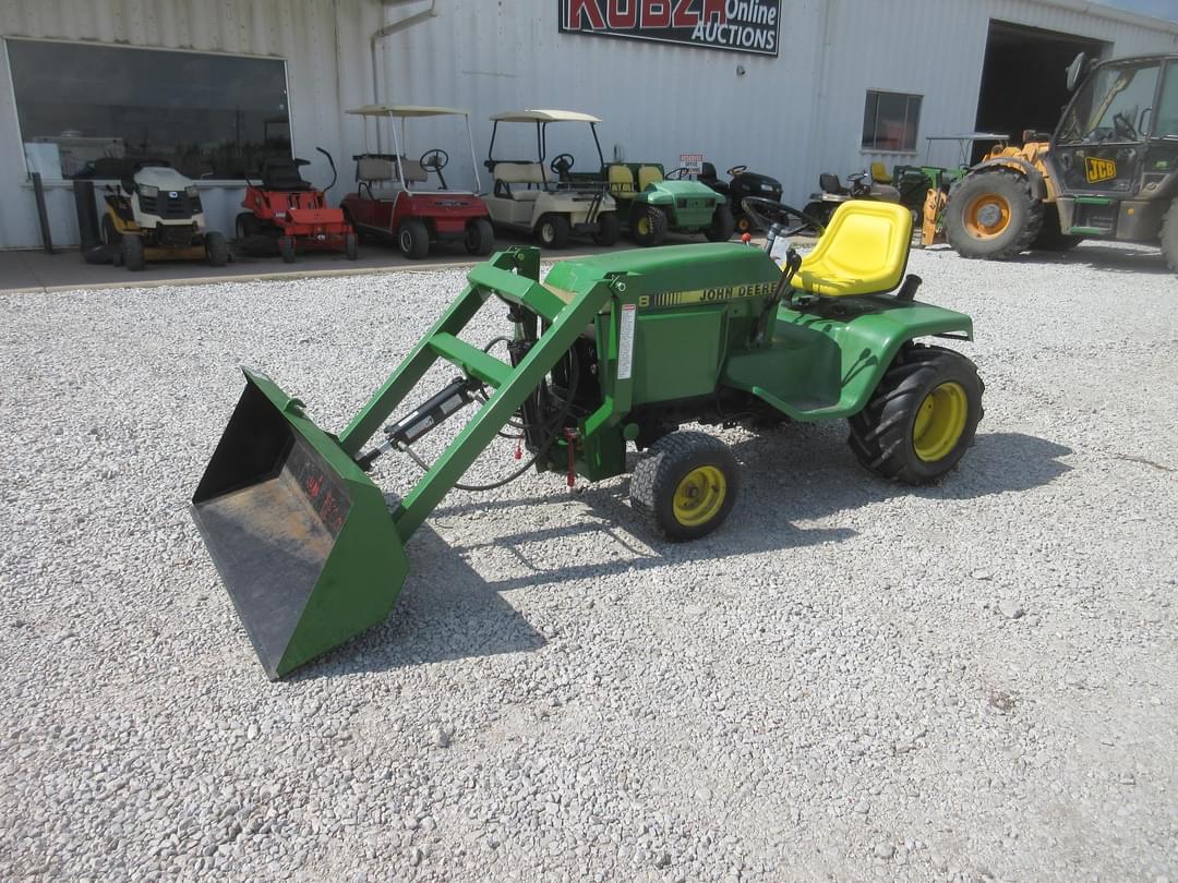 Image of John Deere 318 Primary image