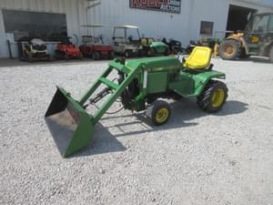 1985 John Deere 318 Image