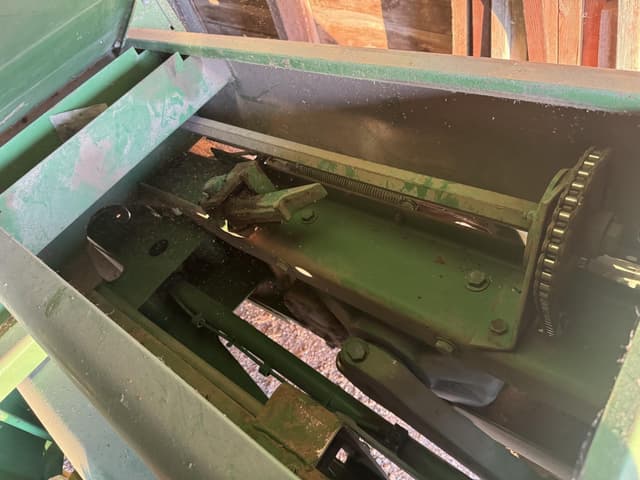 Image of John Deere 327 equipment image 4