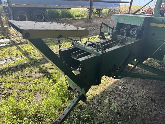 Image of John Deere 327 equipment image 2