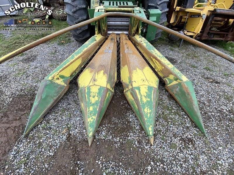 1985 John Deere Undetermined Equipment Image0