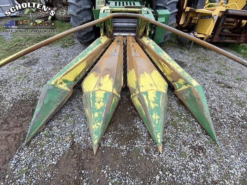 1985 John Deere Undetermined Equipment Image0