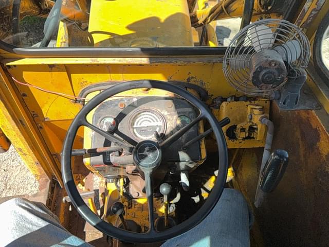 Image of John Deere 401C equipment image 2