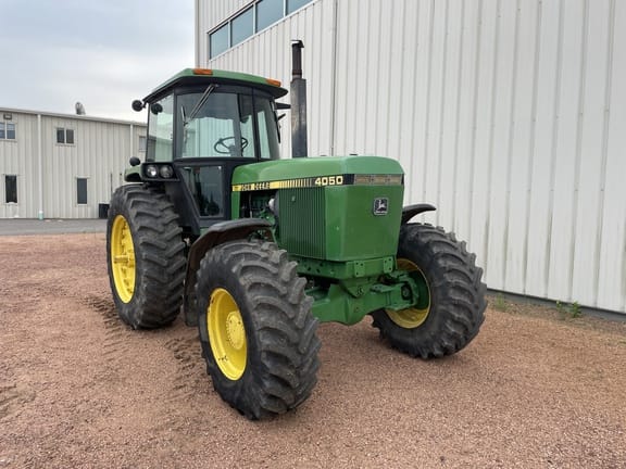 1985 John Deere 4050 Equipment Image0