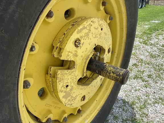 Image of John Deere 4050 equipment image 3