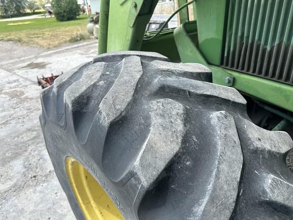 Image of John Deere 4250 equipment image 4