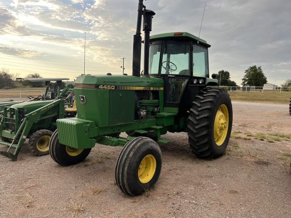 1985 John Deere 4450 Equipment Image0