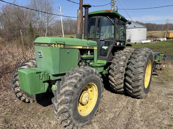 1985 John Deere 4450 Equipment Image0