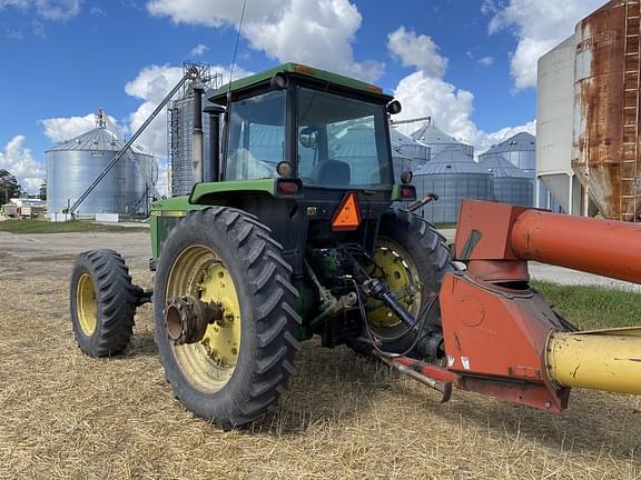 Image of John Deere 4450 equipment image 3