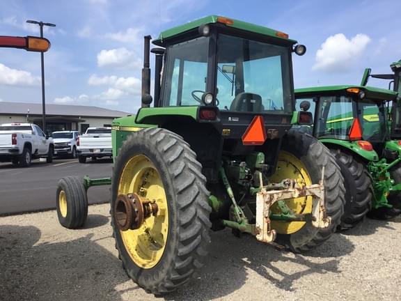 Image of John Deere 4450 equipment image 2