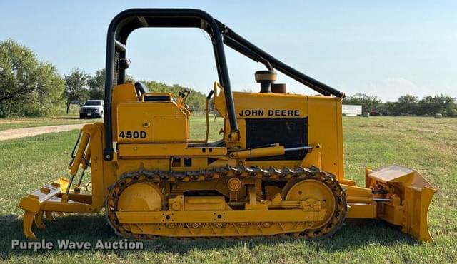 Image of John Deere 450D equipment image 3