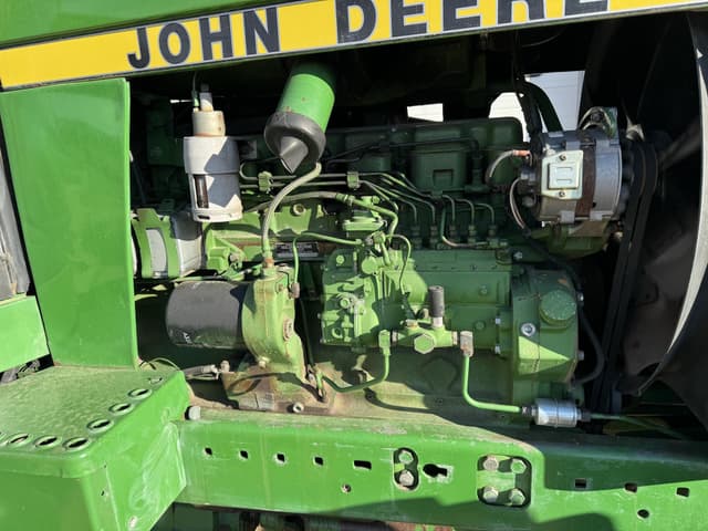 Image of John Deere 4650 equipment image 4