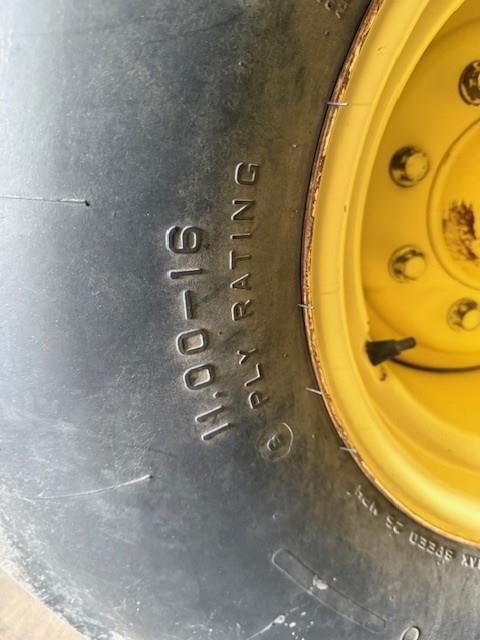 Image of John Deere 4650 equipment image 4