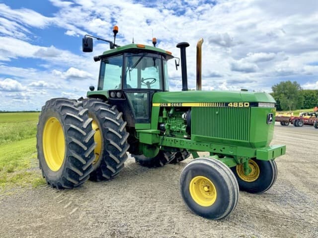 Image of John Deere 4850 equipment image 1