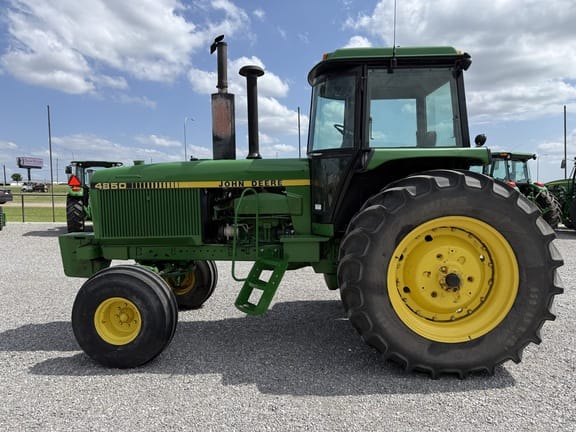 1985 John Deere 4850 Equipment Image0