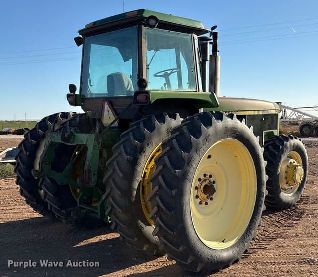 Image of John Deere 4850 equipment image 4