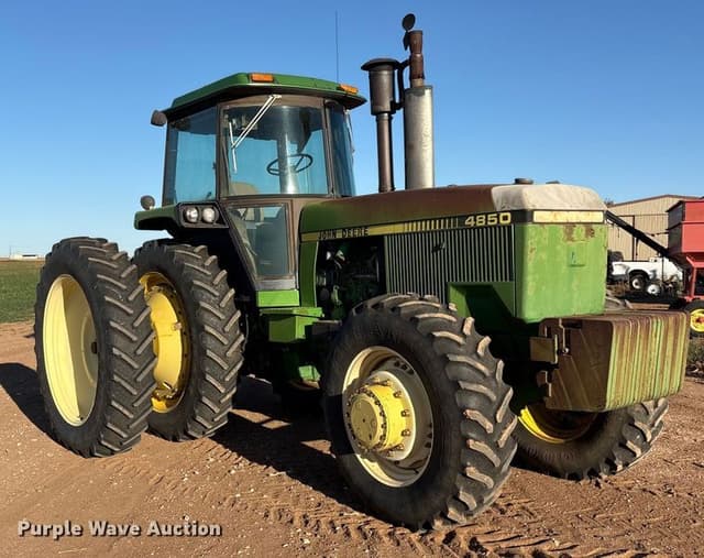 Image of John Deere 4850 equipment image 2