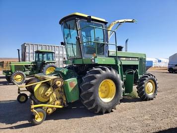 Main image John Deere 5820