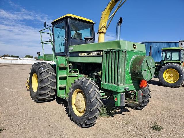 Image of John Deere 5820 equipment image 2