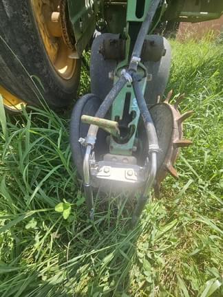 Image of John Deere 7000 equipment image 3