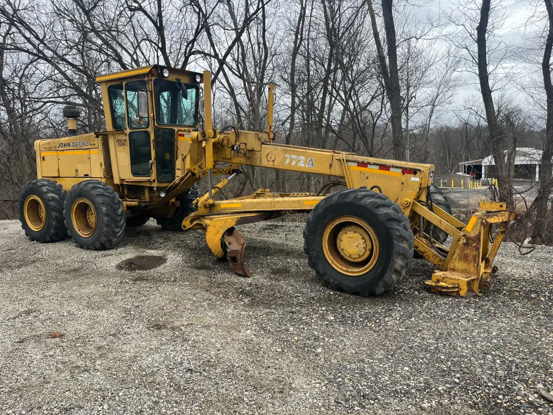 Image of John Deere 772A Primary image