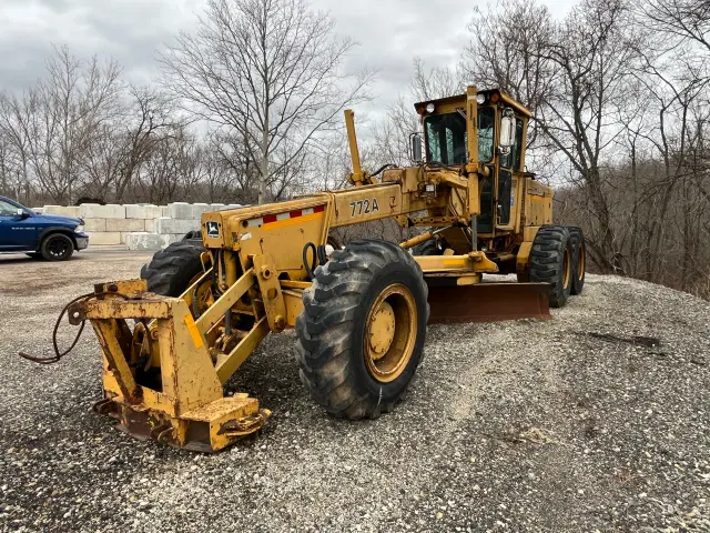 Image of John Deere 772A equipment image 3
