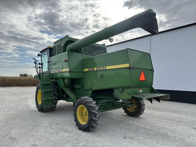 Image of John Deere Turbo 7720 equipment image 4