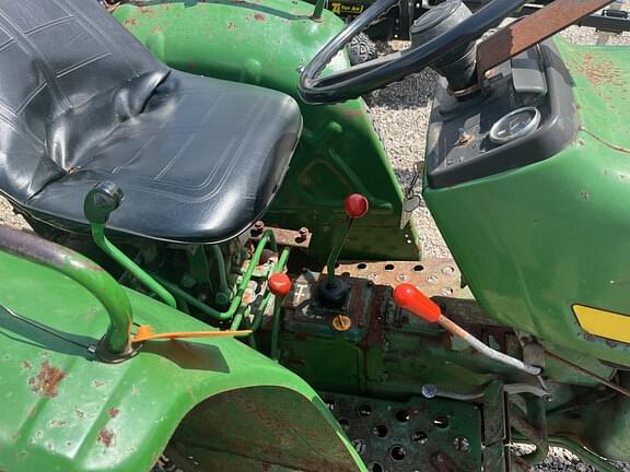 Image of John Deere 850 equipment image 3