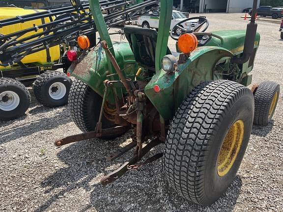 Image of John Deere 850 equipment image 4