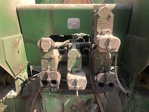 Main image John Deere 8650 16