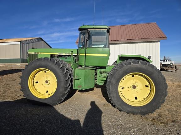 Image of John Deere 8850 equipment image 1