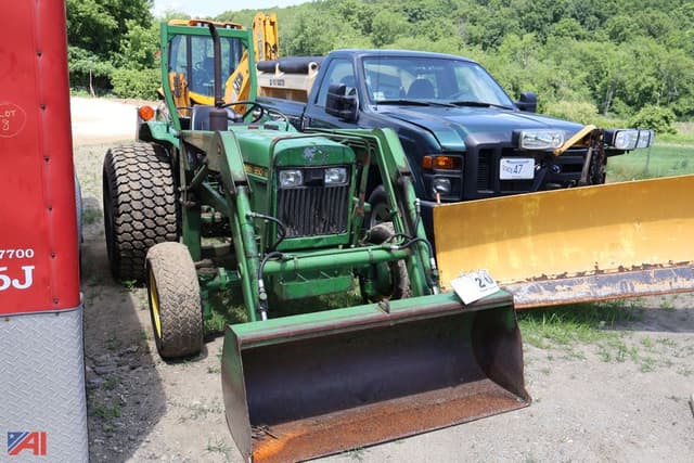 Image of John Deere 950 equipment image 3