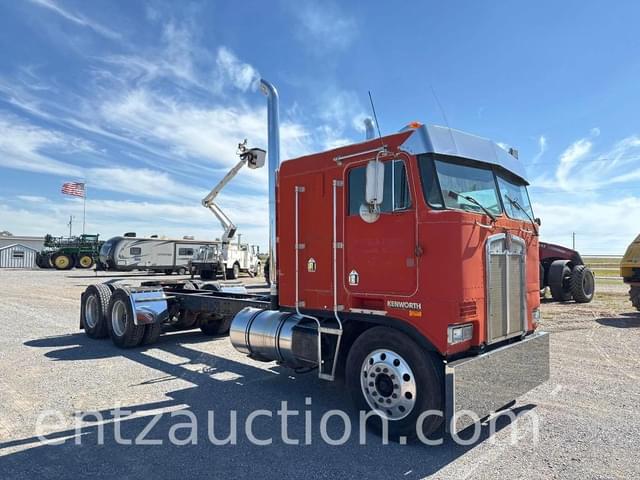 Image of Kenworth K100E equipment image 2