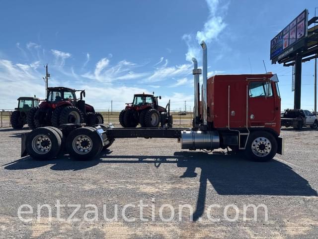 Image of Kenworth K100E equipment image 3