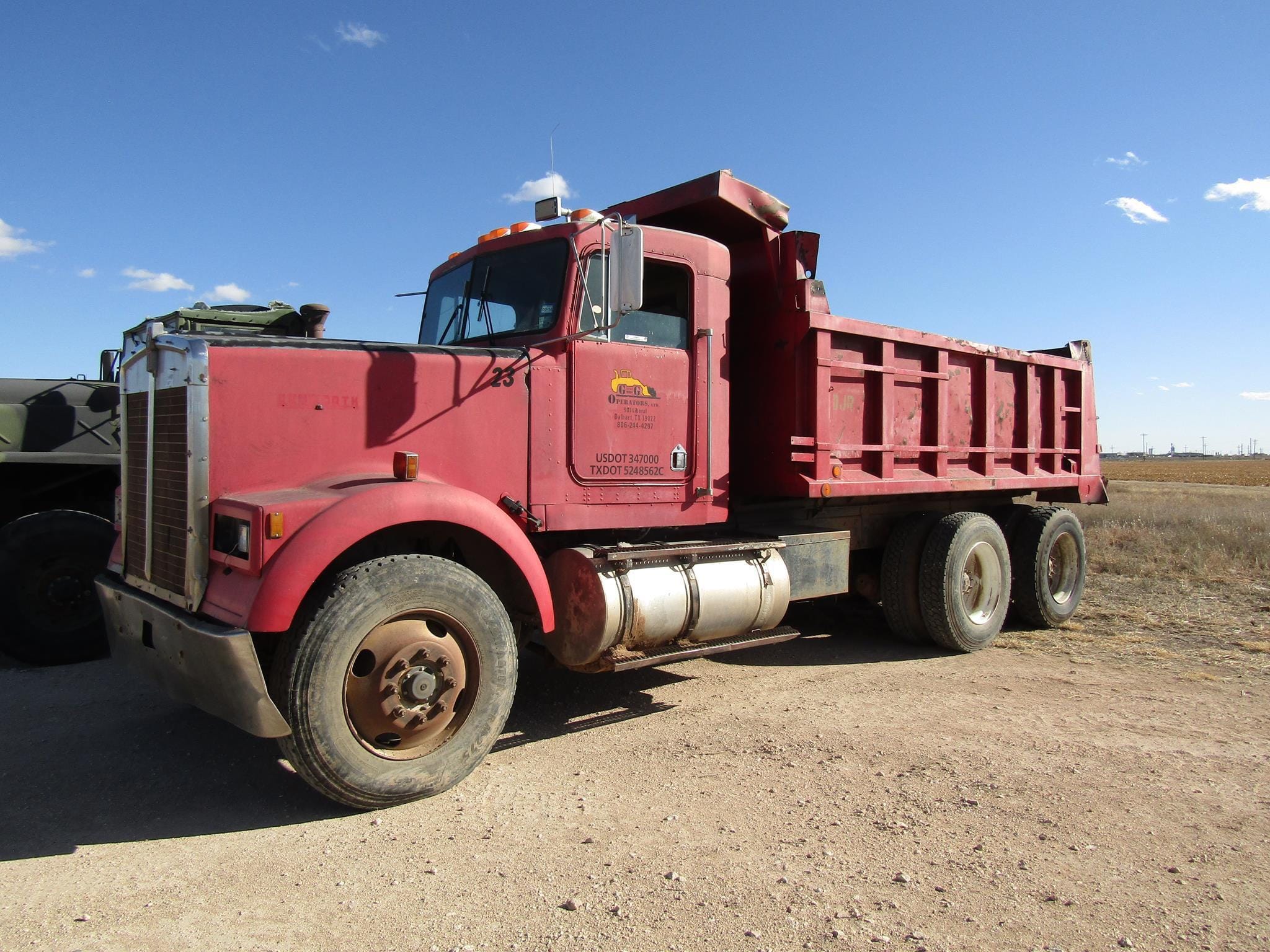1985 Kenworth W900 Equipment Image0